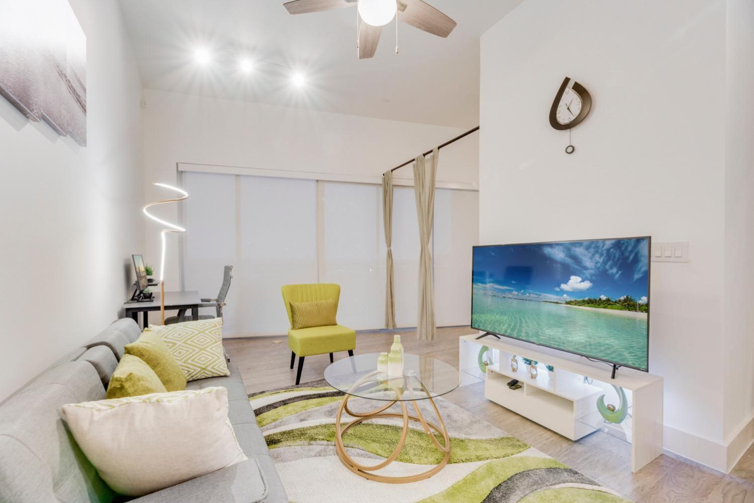 Snappy Loft Style 2Br I Gym I Parking I Workspace دالاس المظهر الخارجي الصورة