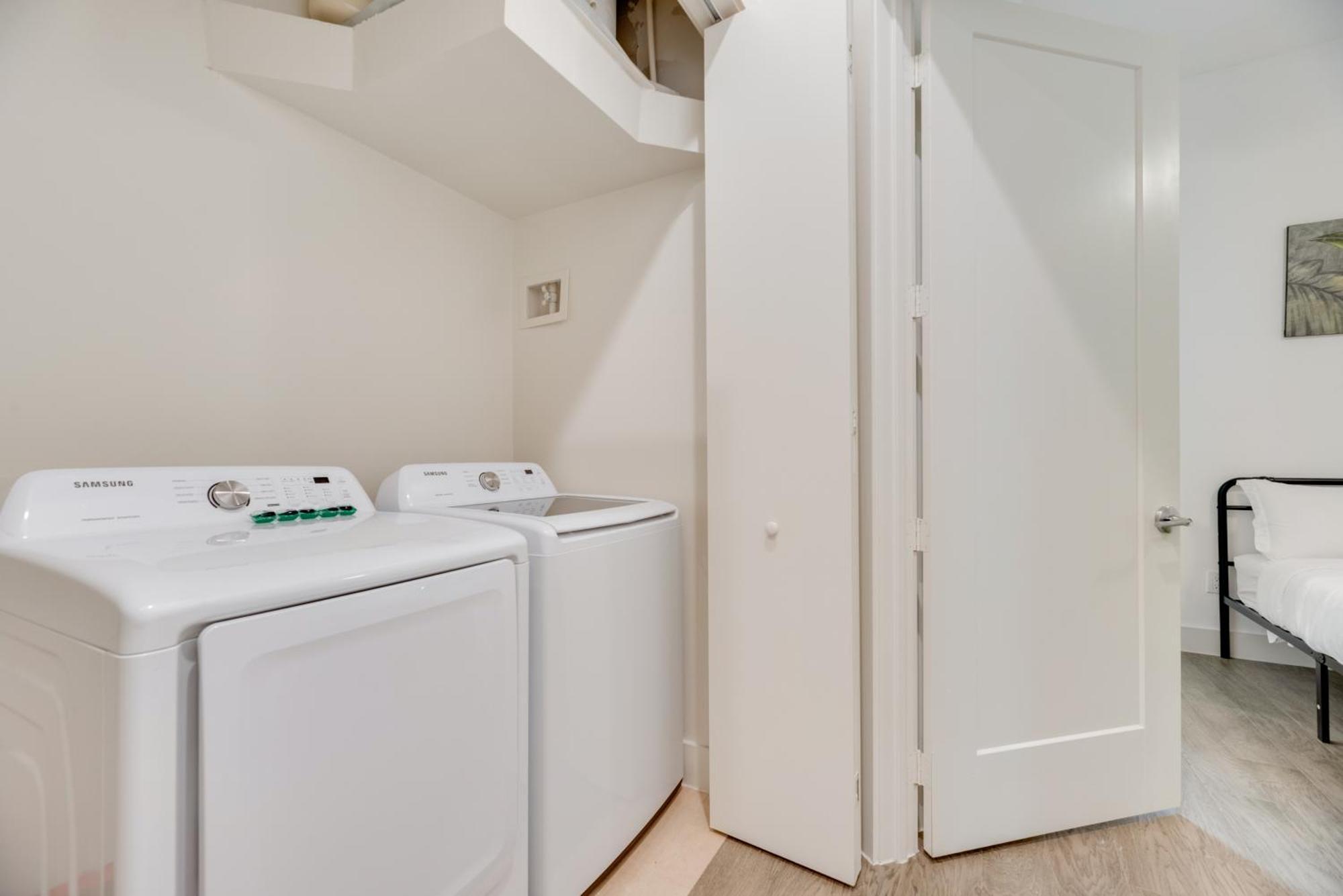 Snappy Loft Style 2Br I Gym I Parking I Workspace دالاس المظهر الخارجي الصورة