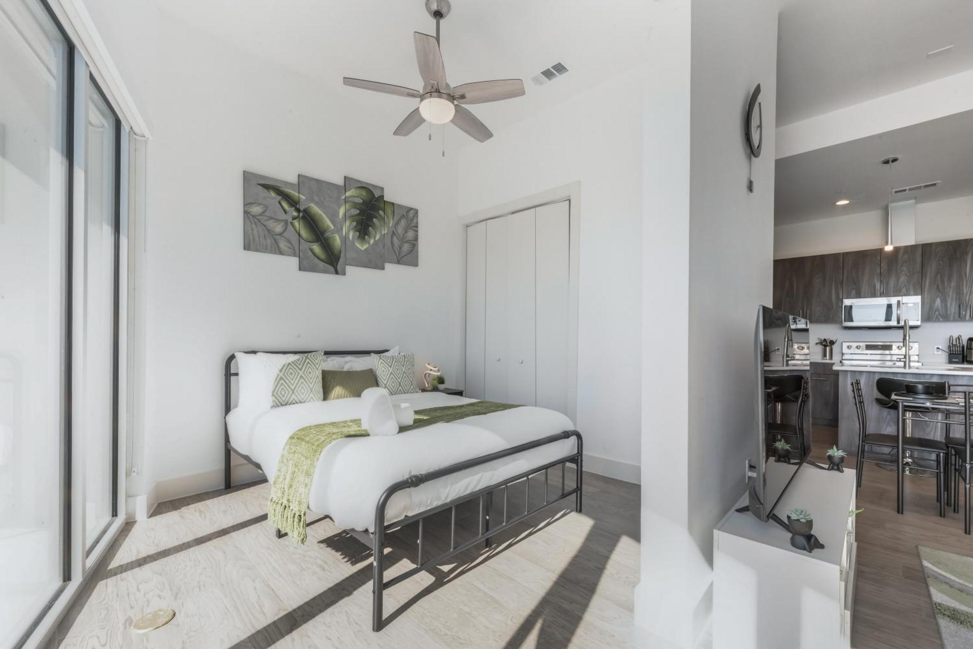 Snappy Loft Style 2Br I Gym I Parking I Workspace دالاس المظهر الخارجي الصورة